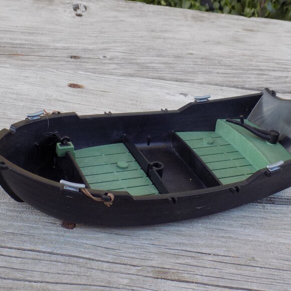 PLAYMOBIL BOAT PART NOT COMPLETE - Picture 1 of 9
